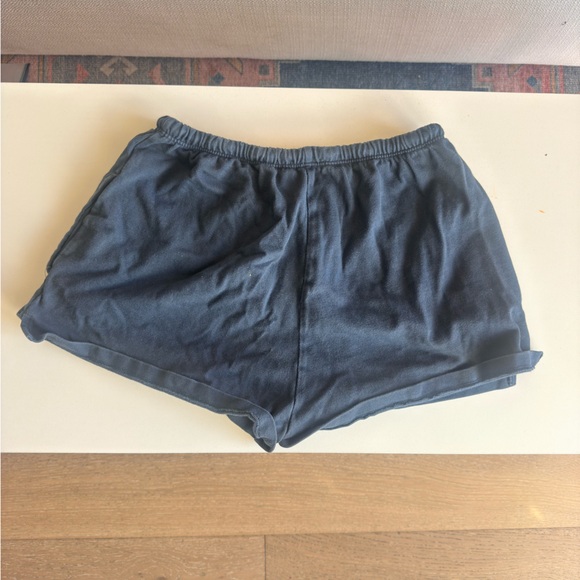 Brandy Melville Navy Blue Hawaii Shorts - Picture 4 of 4